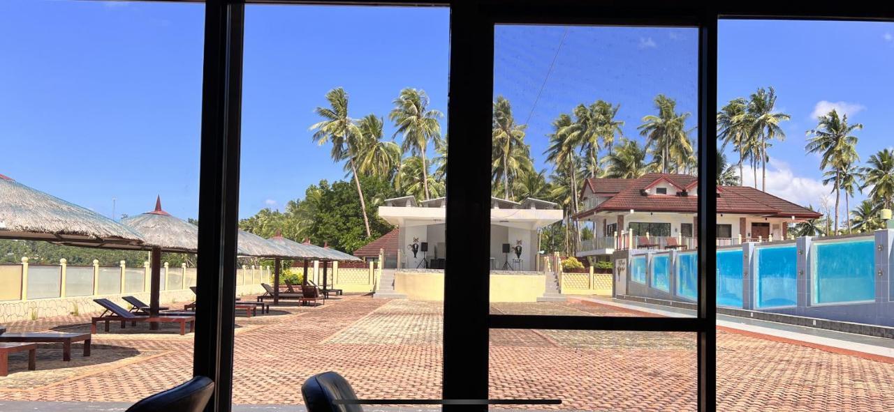 Foxy'S Beach Resort San Vicente  Exterior photo