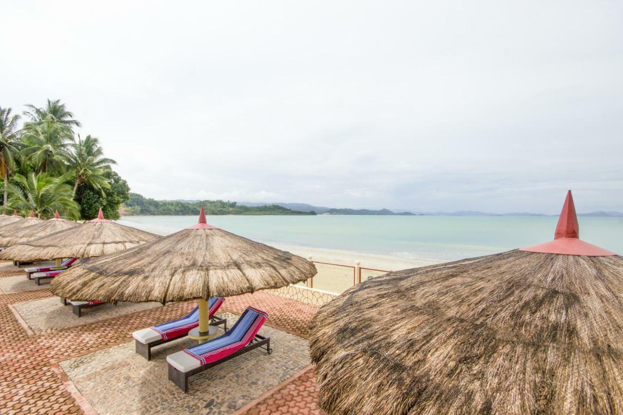 Foxy'S Beach Resort San Vicente  Exterior photo