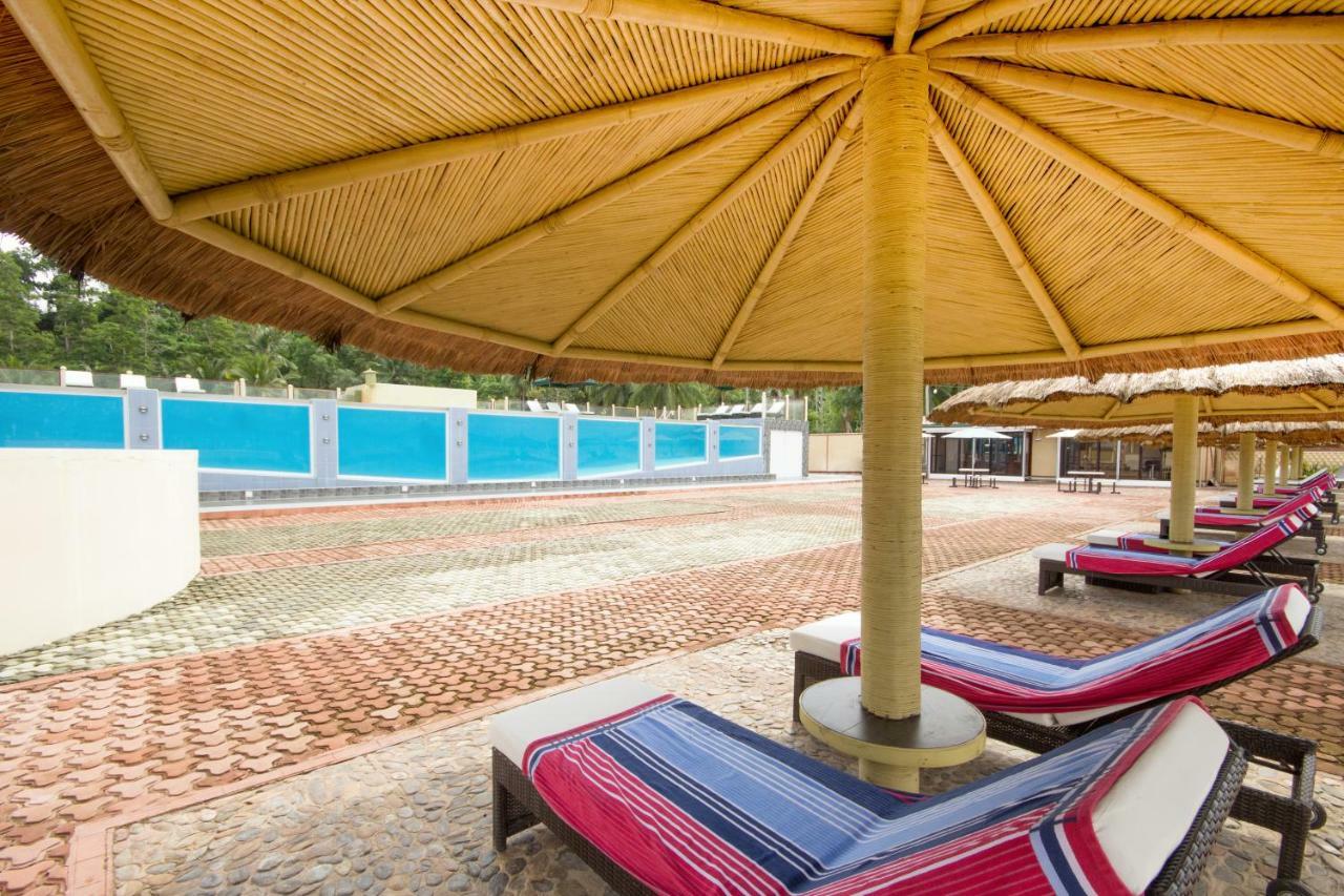 Foxy'S Beach Resort San Vicente  Exterior photo